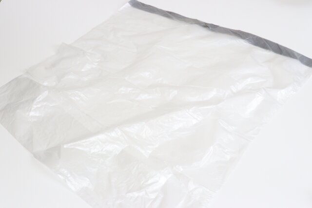 キャンドゥのヒモ付きごみ袋のビジュアル