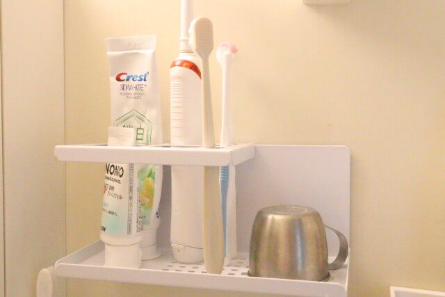 マグネット歯ブラシコップスタンド 使用例
