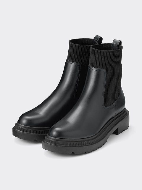 GUのリブニットソックスブーツ