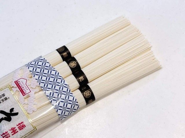 茹でないそうめん