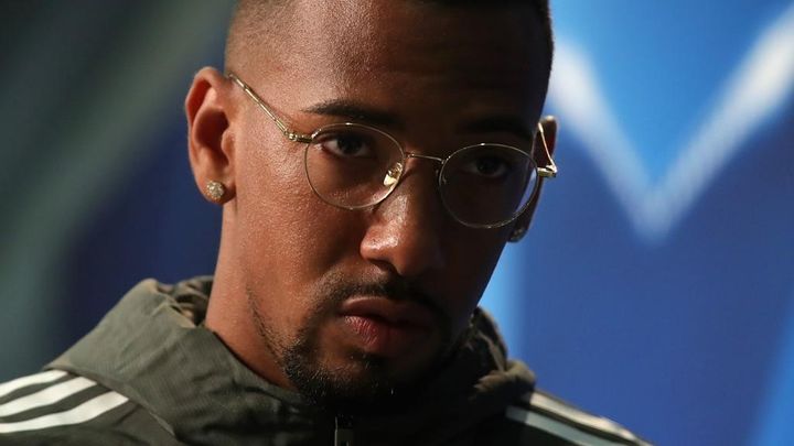 『品性下劣な者の居場所はない』とファン猛反発！世界的強豪チーム、37歳元スターの研修を取りやめる