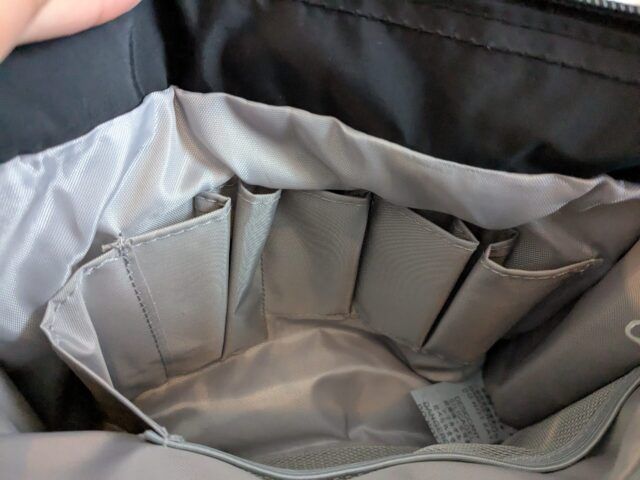 仕切りバッグ縦型ポケット
