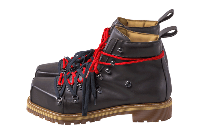 〈マリアーノ〉のシューズ