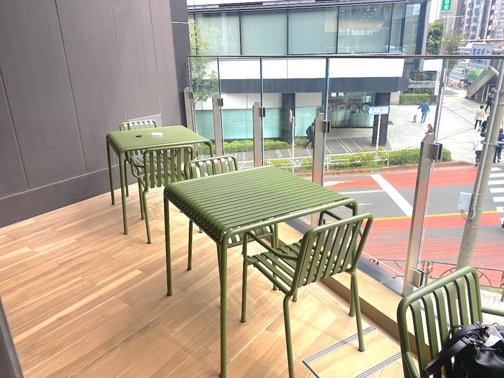 「Neo Nice Burger」テラス席