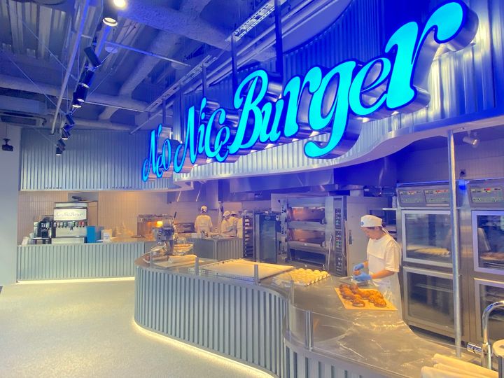 「Neo Nice Burger」店内1