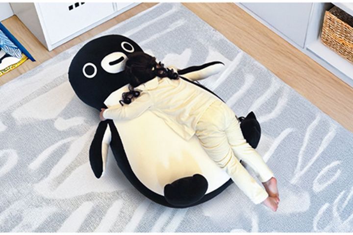 Suicaのペンギン Yogibo Hugger／￥53,000（税込み）