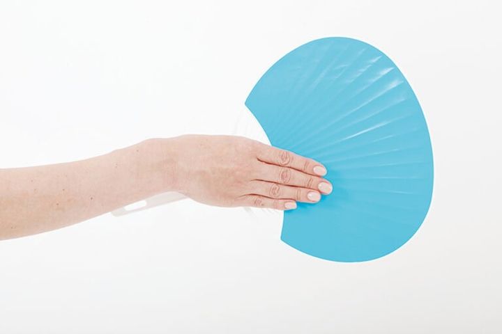 【CHECK!】うちわの持ち方