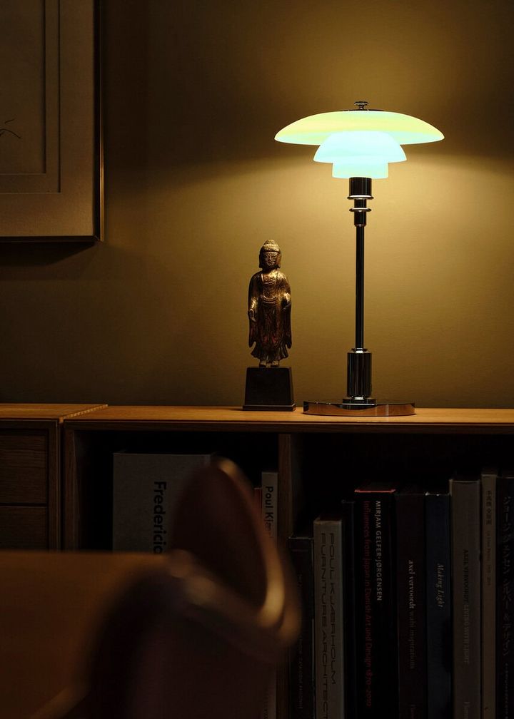 おしゃれな人の家にあるのは、アートでも観葉植物でもなく“仏像”だった。