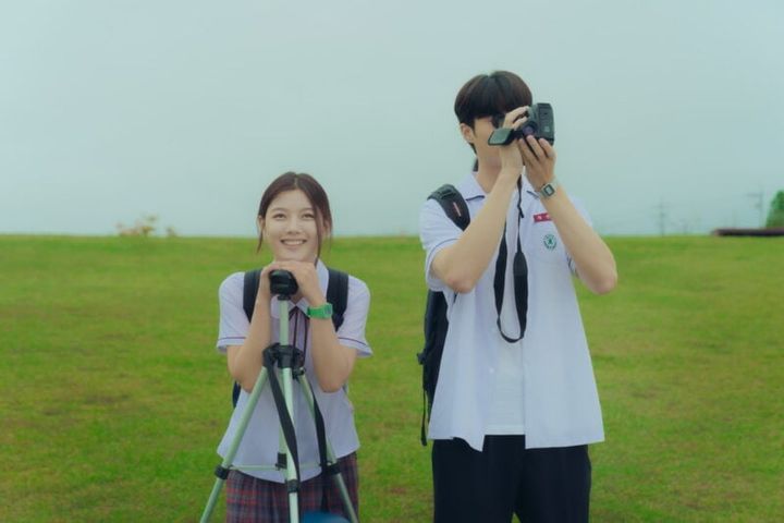 大人にも観てほしい、懐かしさいっぱいの青春恋愛映画。Netflix映画『20世紀のキミ』独占配信中