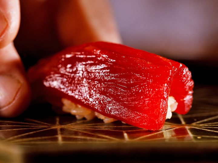 赤坂見附『鮨 若尊』の「赤身」