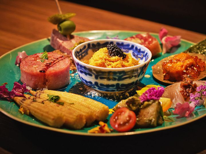 御成門『イジョコタス』の「前菜盛り合わせ」