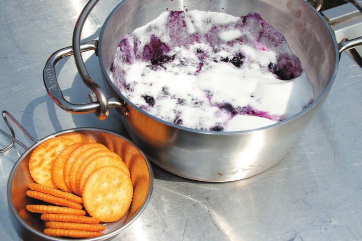 ワークマン展示会コーデがアツい！着る断熱材のXShelterが普段使いでも優秀すぎる！