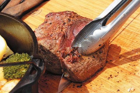 ワークマン展示会コーデがアツい！着る断熱材のXShelterが普段使いでも優秀すぎる！