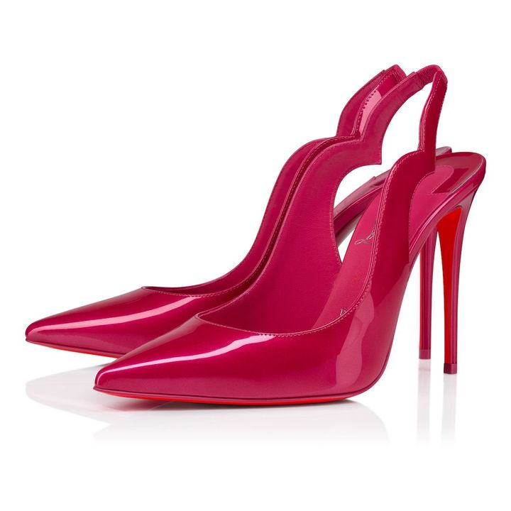 ホット チック スリング パンプス（ヒール10cm）¥133,100／CHRISTIAN LOUBOUTIN（クリスチャン ルブタン ジャパン） Photo_ Courtesy of Christian Louboutin