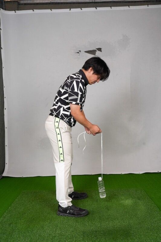 ペットボトルと紐でスイングが安定する⁉1日30分の屋内練習メニューをレッスン