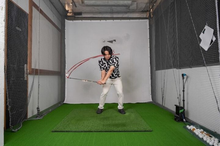 ペットボトルと紐でスイングが安定する⁉1日30分の屋内練習メニューをレッスン