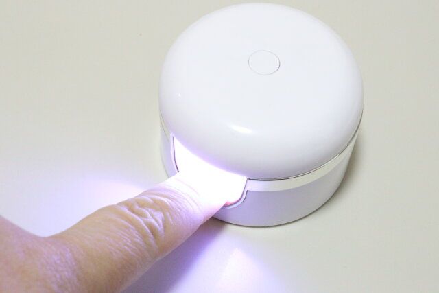 キャンドゥ 2WAY UVLEDネイルライト 通常時