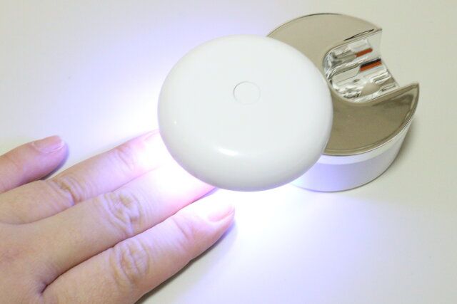 キャンドゥ 2WAY UVLEDネイルライト 回転時