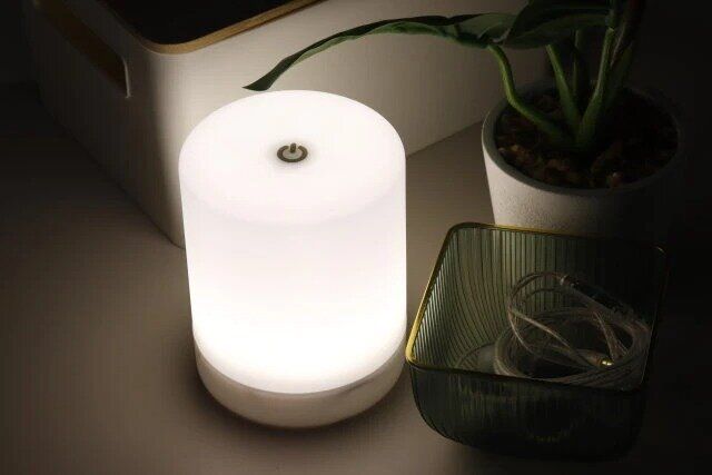 ダイソーのタッチセンサー式LEDタッチランタン