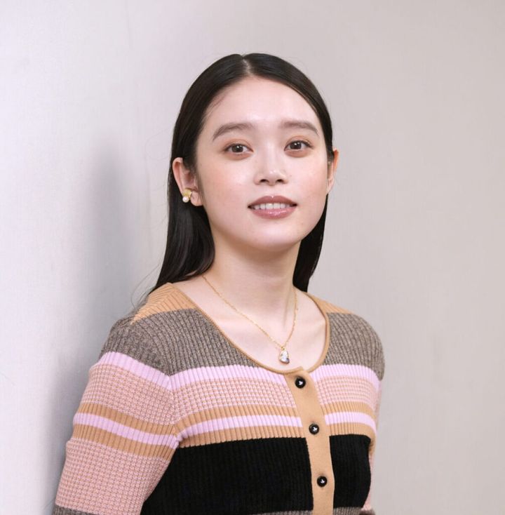 女優の高石あかりさん（22）がヒロイン松野トキを演じるNHK連続テレビ小説「ばけばけ」（月～土曜前8・0）の第21話が27日放送され、のちにトキの夫となるレフカダ・ヘブン（トミー・バストウさん）が松江に登場し、視聴者を沸かせました。