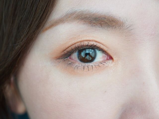 HERAの「クァッドアイカラー N」シエナコーラル 使用 完成