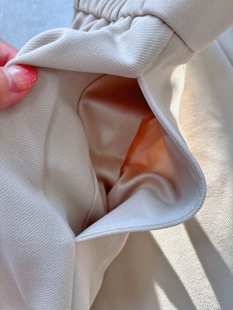 両サイドにポケット付き