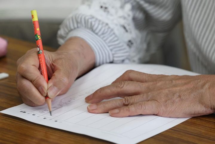 新潟にある白壁兵舎広報史料館の売店の公式Xが話題となっています。