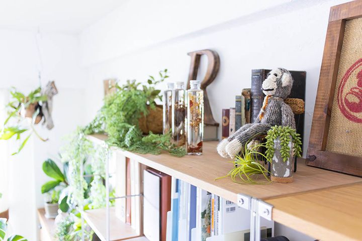 雑貨と合わせて飾る