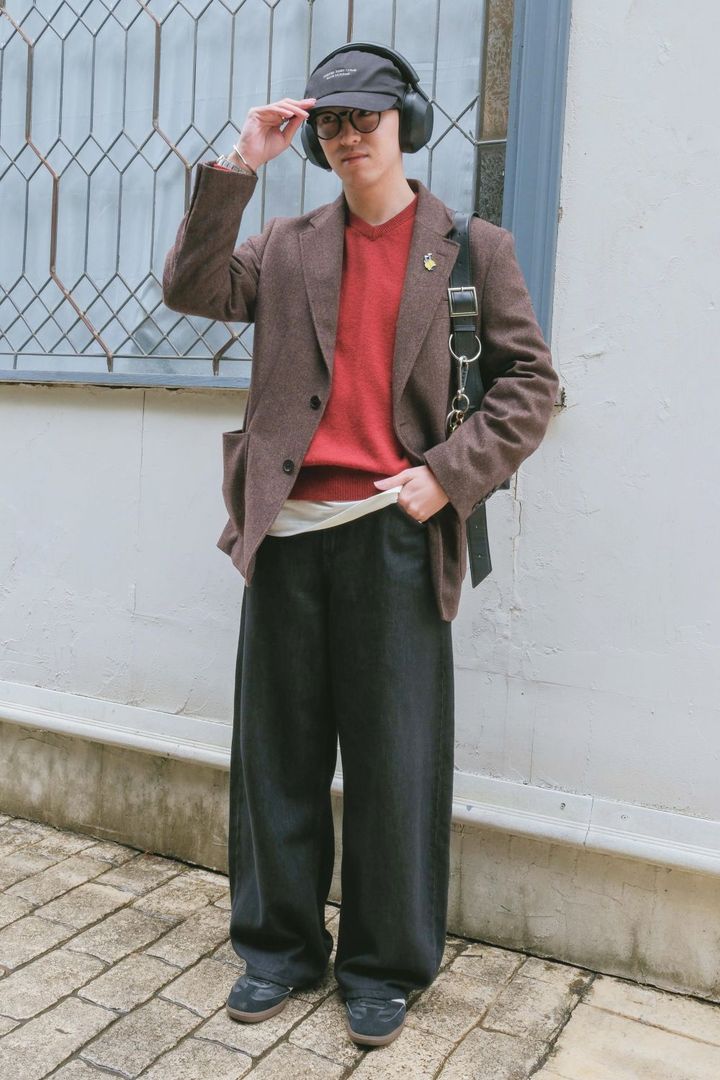 お洒落さんこそ《ユニクロ》！デニムのオシャレな配色テクニック、教えます【ファッジウィークエンド ファッションスナップ】