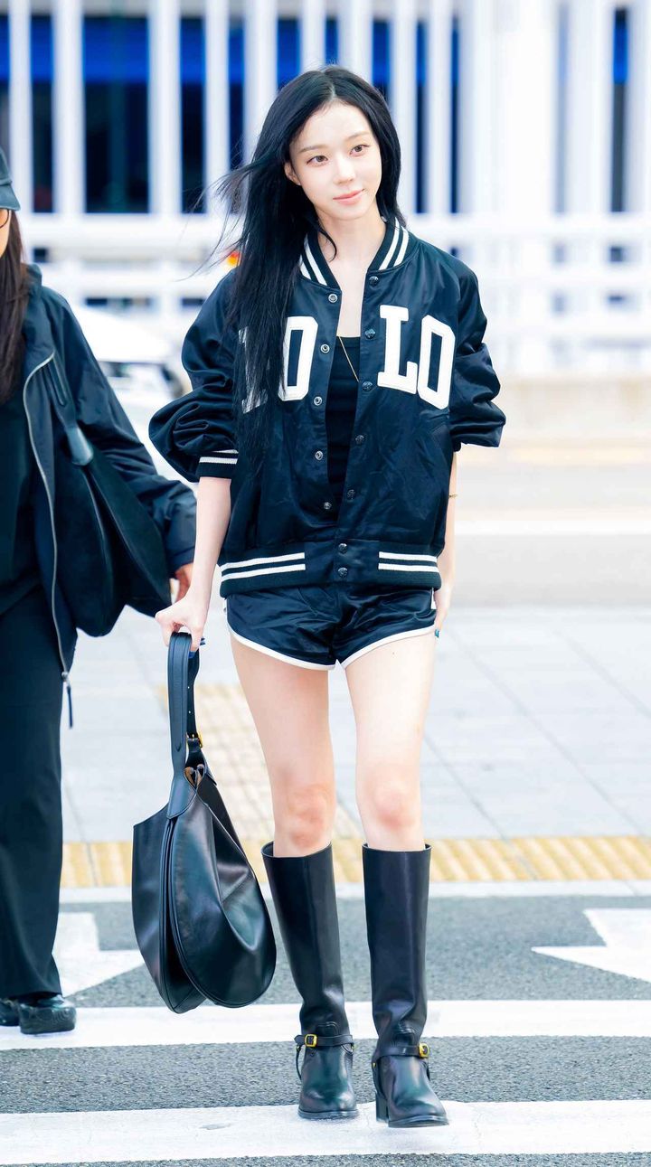 画像: 【aespa ウィンター】スタジャンをモードに最新解釈