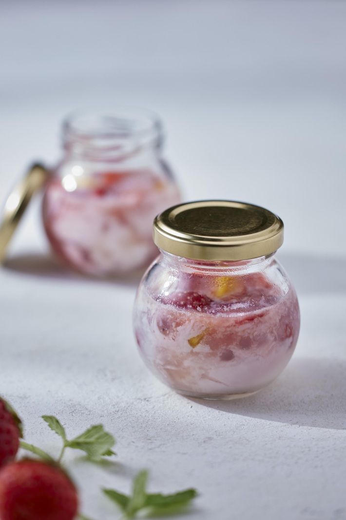 苺とマンゴーのココナツサゴ