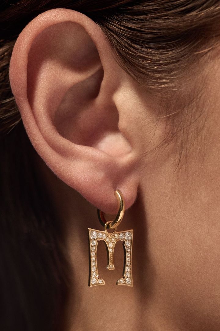 イニシャルピアス（YG×ダイヤモンド）￥575,300