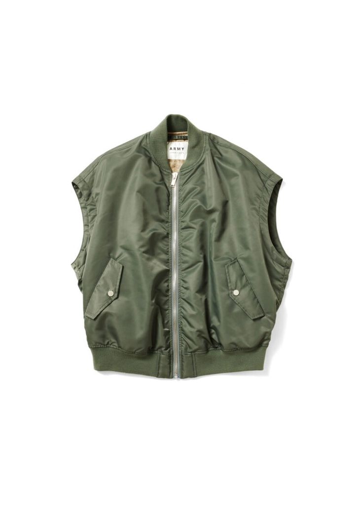 ベスト¥39,600／アッパーハイツ（ゲストリスト）