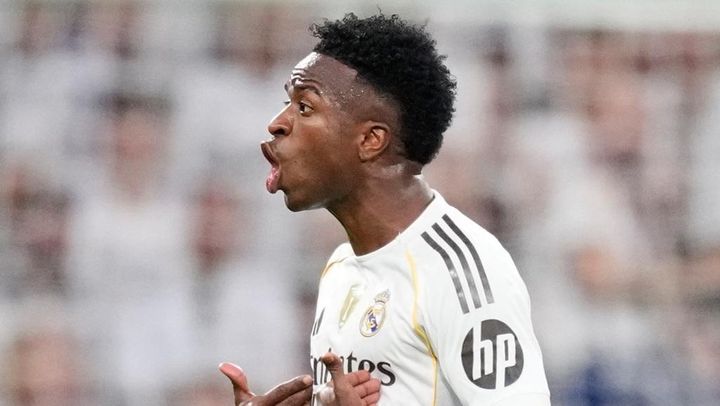 「俺なの？ふざけるな」25歳の世界的スター選手、大一番での途中交代に激怒！監督の反応は