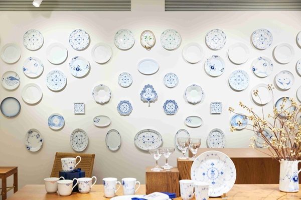 【東京都千代田区】「ロイヤル コペンハーゲン」のコンセプトを表現する店舗が誕生。先行発売の新作も！
