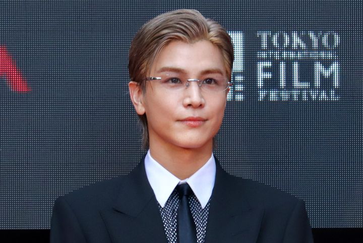 「第38回東京国際映画祭」オープニングレッドカーペットに登場した岩田剛典 クランクイン！ width=