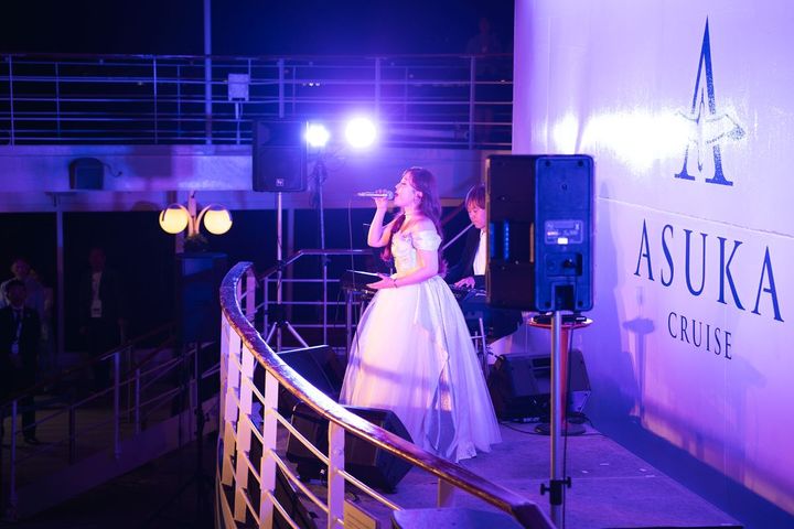 平原綾香の歌声が海上に響きわたった。