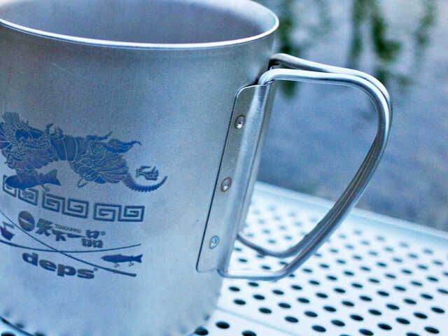 邪魔になりにくいフォールディングハンドル