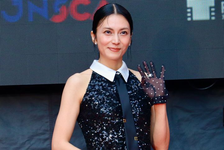 「第38回東京国際映画祭」オープニングレッドカーペットに登場した柴咲コウ クランクイン！ width=