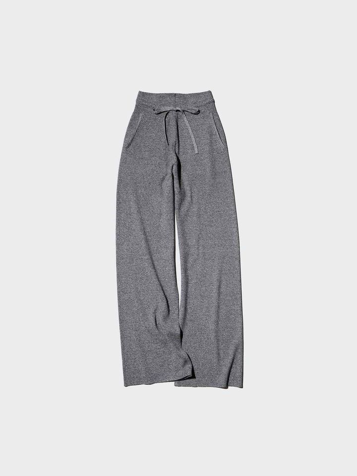 画像2: 出典：ユニクロ