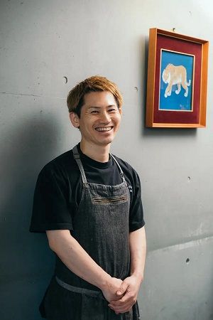 家庭で手軽に楽しめる、四川料理の名店・小菜一碟「汁なし担々麵」2人前発売！