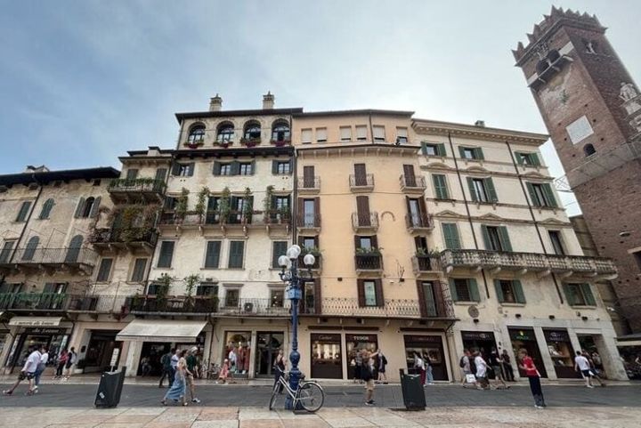 石でできた建造物【50代からの「整う」ヨーロッパ便り】50代からの「整う」ヨーロッパ便り