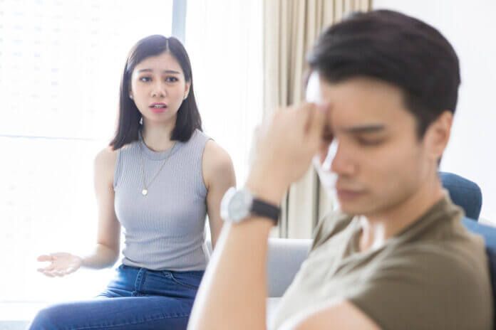 わざと冷たくする男性心理6つ｜脈アリor脈ナシの見抜き方