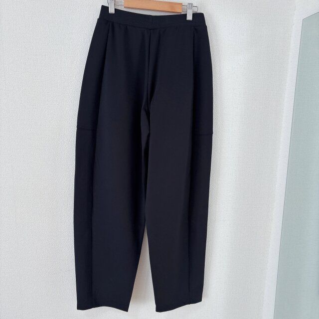 後ろもシンプルなデザイン