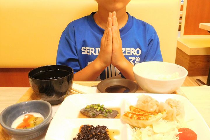 給食の「いただきます」は廃止すべき？