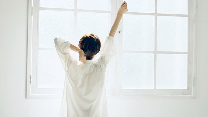 リラックスする女性