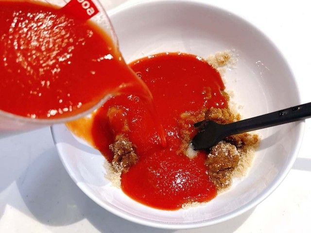 煮込みハンバーグ