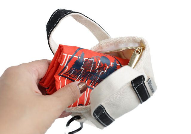 シンゾーントート型チャームエコバッグ収納