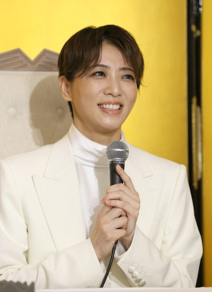 28日の朝から様々なSNSにトレンド入りしていた「バーレスク」の文字。 なんとなく聞いたことがあるような…? という方もいらっしゃるかもしれませんが、こちらグラミー賞などを受賞しているクリスティーナ・アギレラ主演で2010年に公開された映画をもとにしたミュージカル版です。