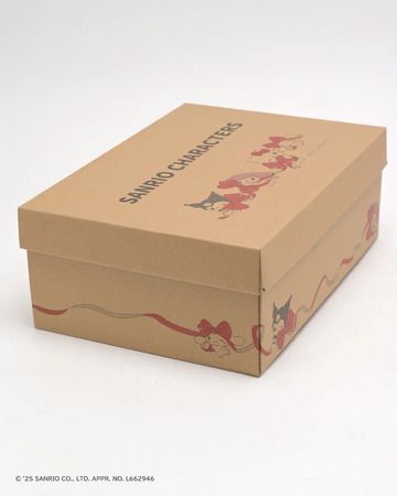 サンリオと東邦レマックがコラボ！落ちついた配色の洗練された大人向けスニーカー発売